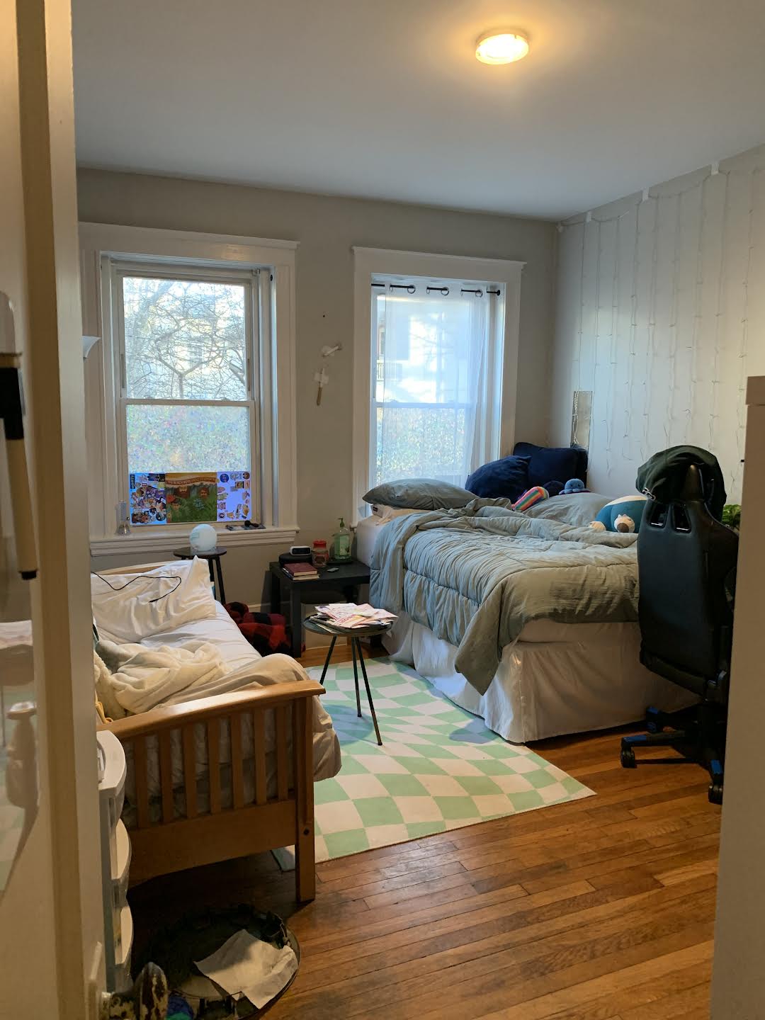 4 bed, 2 bath apartment for rent at 170 Thorndike St Unit 1, Coolidge Corner — photo 1 of 8