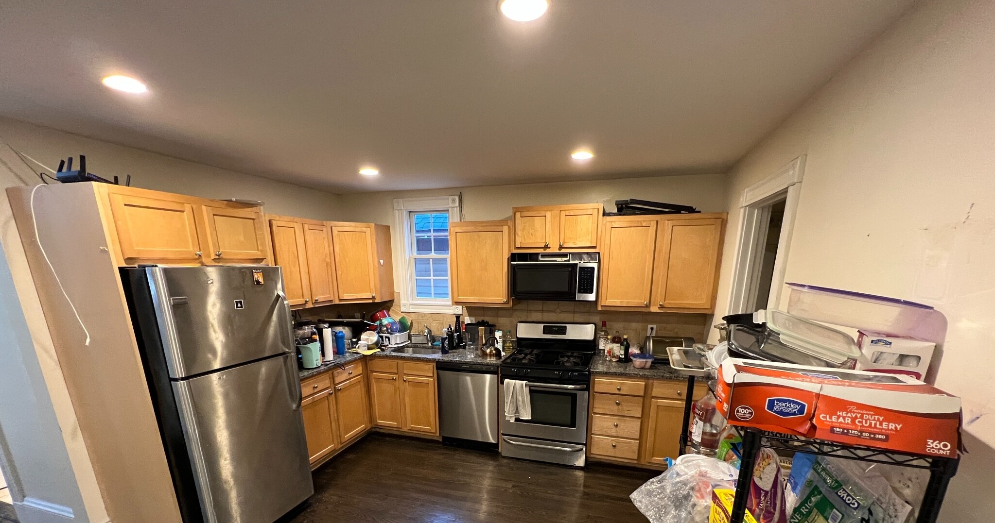7 bed, 3 bath apartment for rent at 38 Calumet St Unit -3, Mission Hill