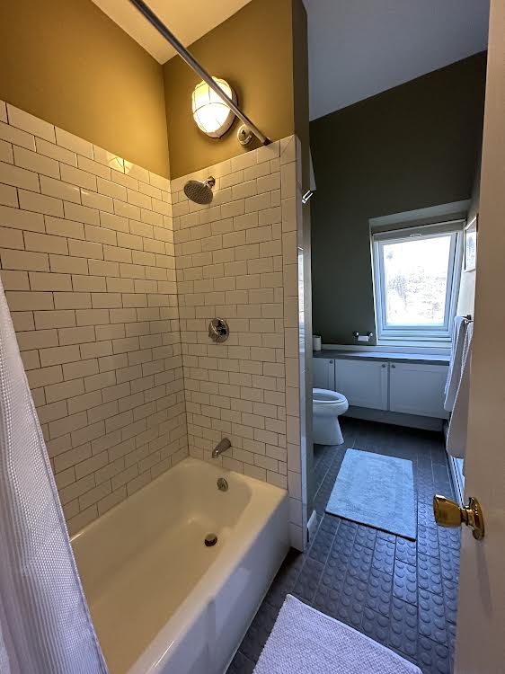 119 Whites Ave, Watertown