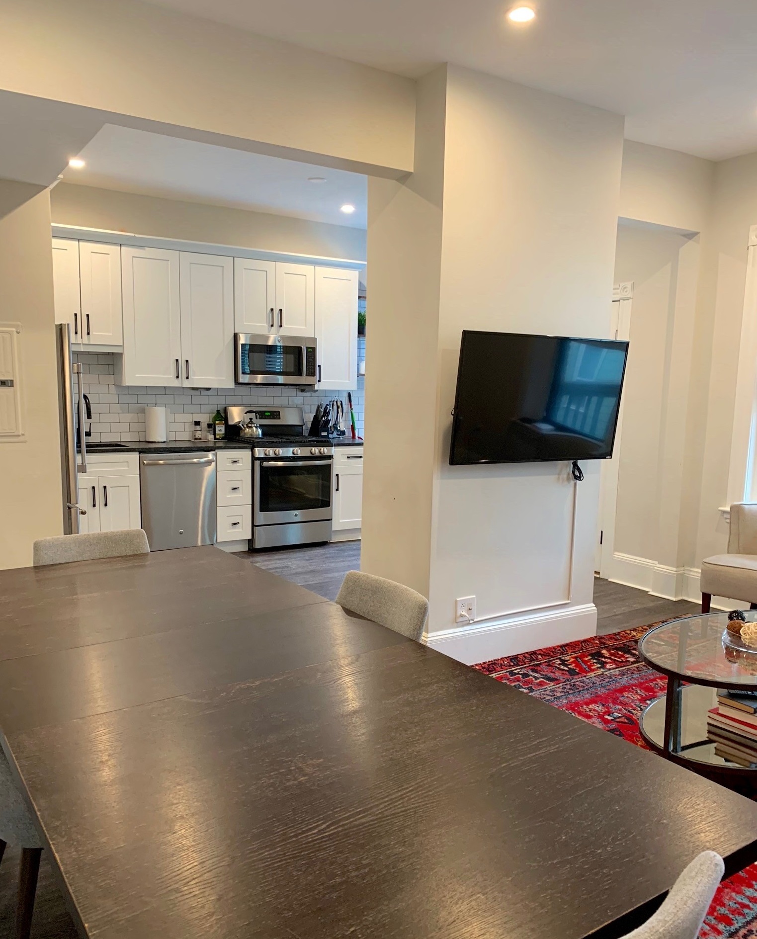 4 bed, 2 bath apartment for rent at 1520 Tremont St Unit 2, Mission Hill — photo 1 of 16