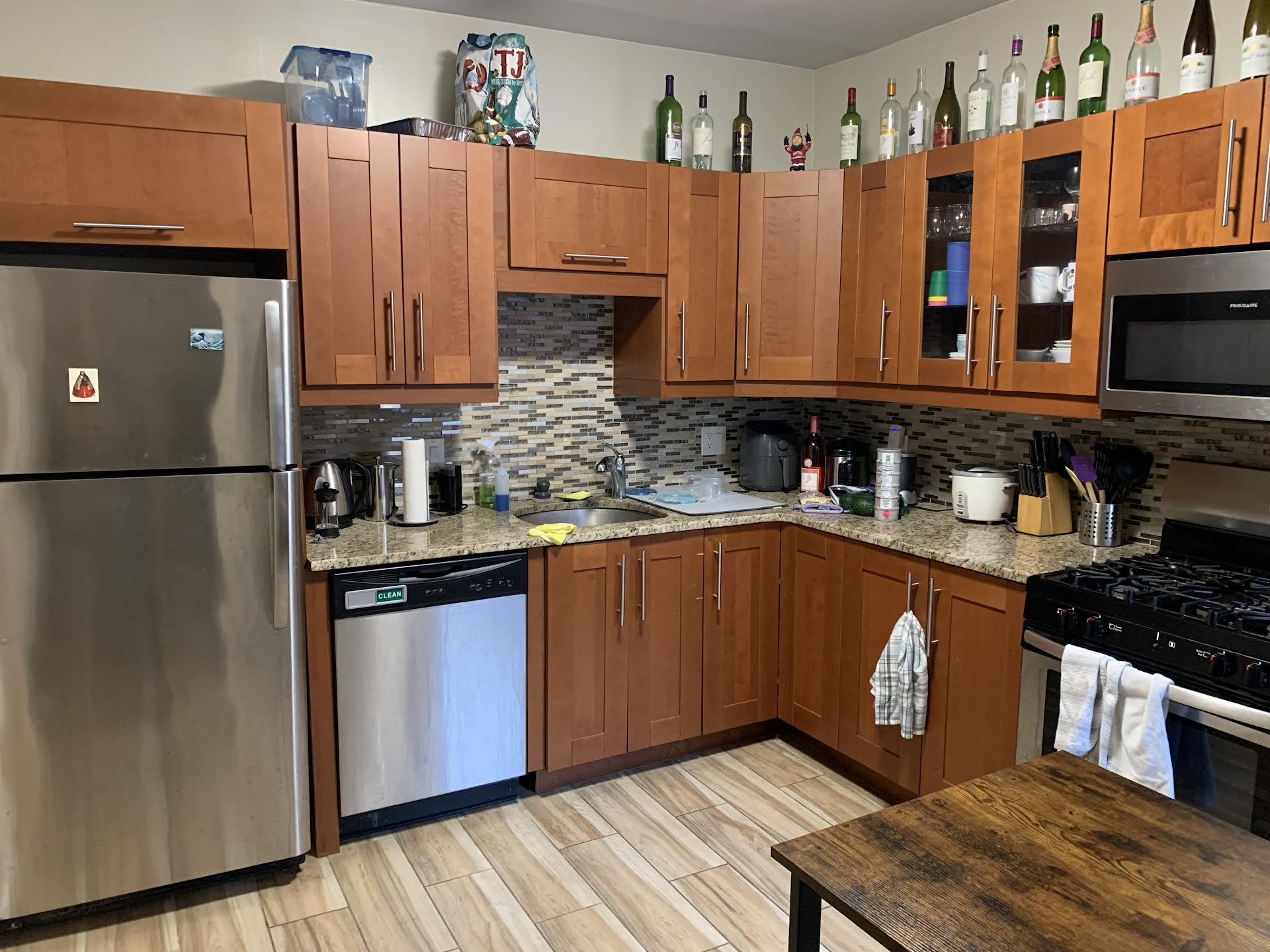 4 bed, 2 bath apartment for rent at 170 Thorndike St Unit 1, Coolidge Corner — photo 4 of 8