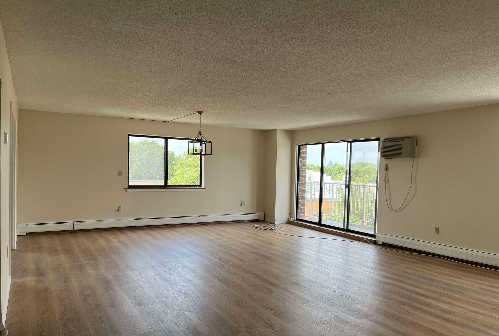 2 bed, 2 bath apartment for rent at 131 Coolidge Ave Unit 528T, Watertown — photo 2 of 19