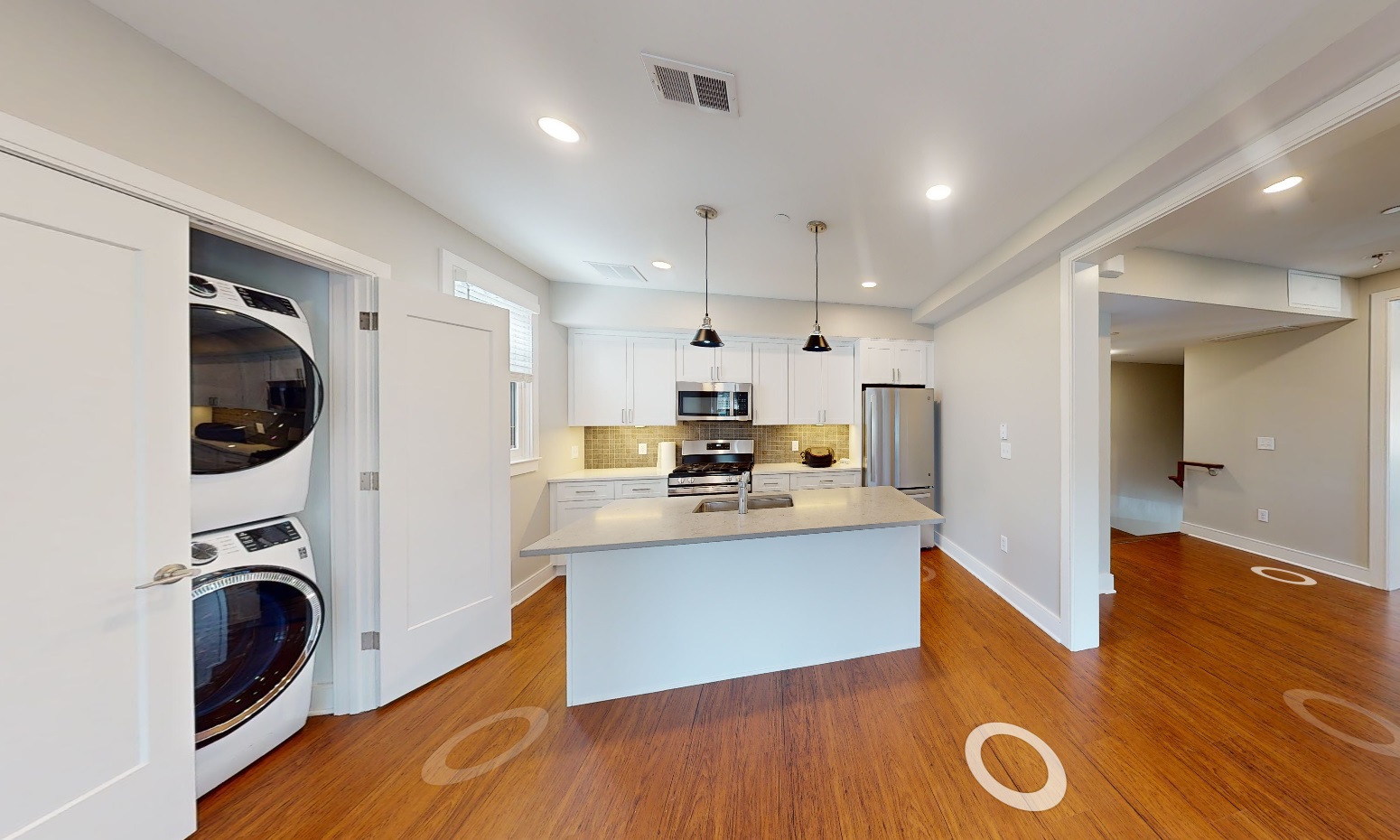 384 Harvard St, Mid-Cambridge