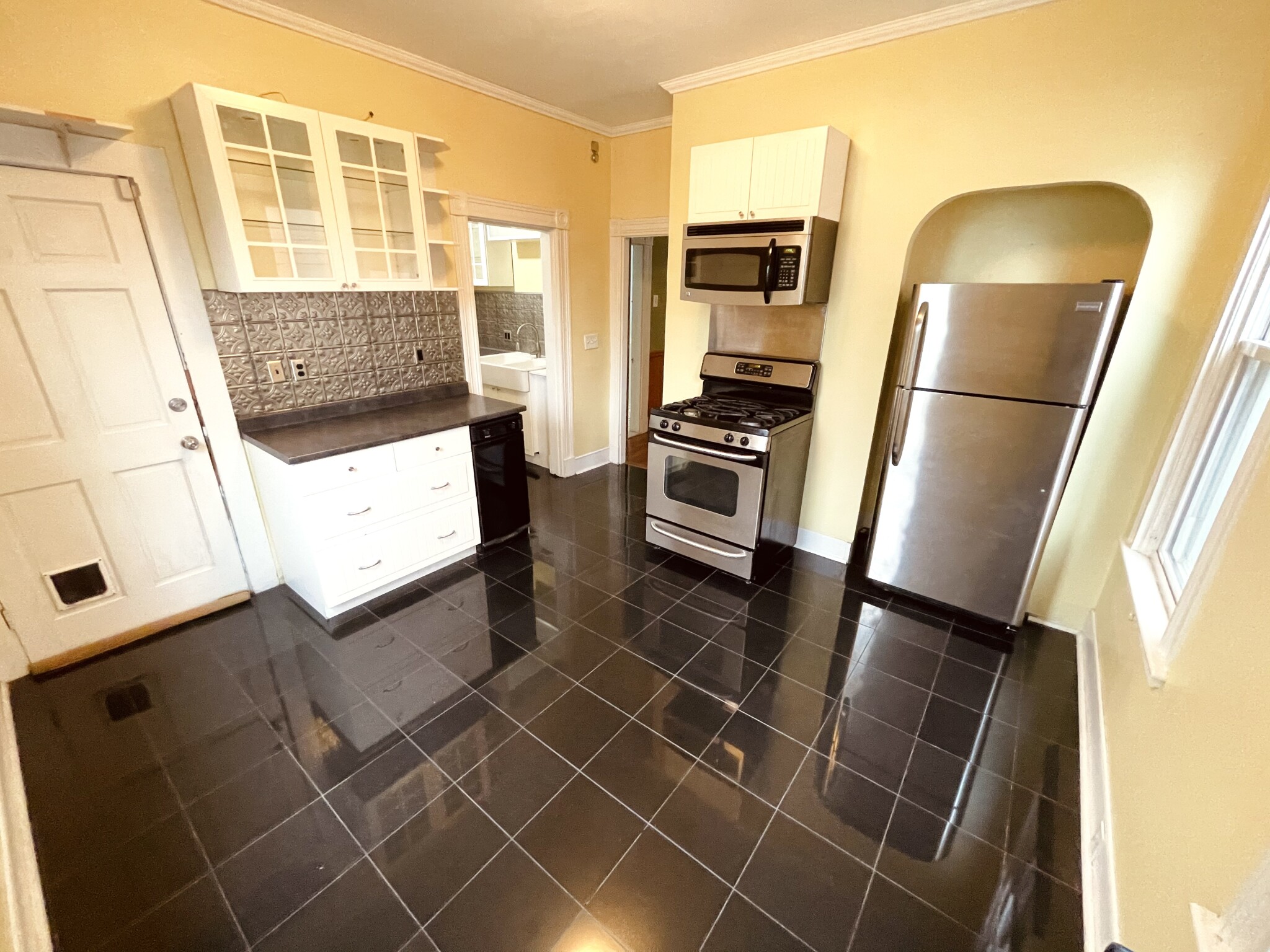 2 bed, 1 bath apartment for rent at 438 Meridian St Unit 1, East Boston — photo 1 of 11