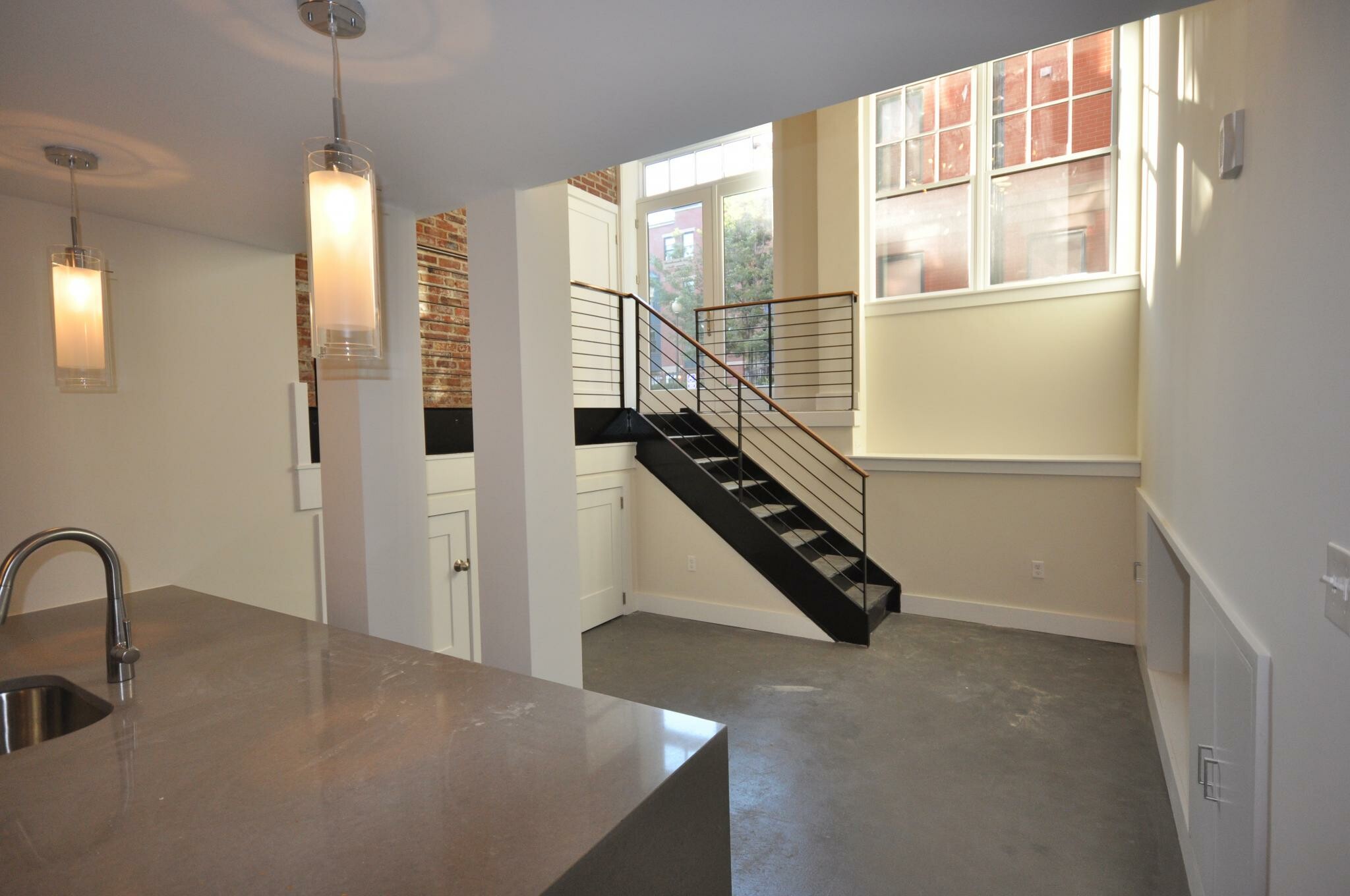 3 bed, 2 bath apartment for rent at 659 Massachusetts Ave Unit -1, South End — photo 2 of 17