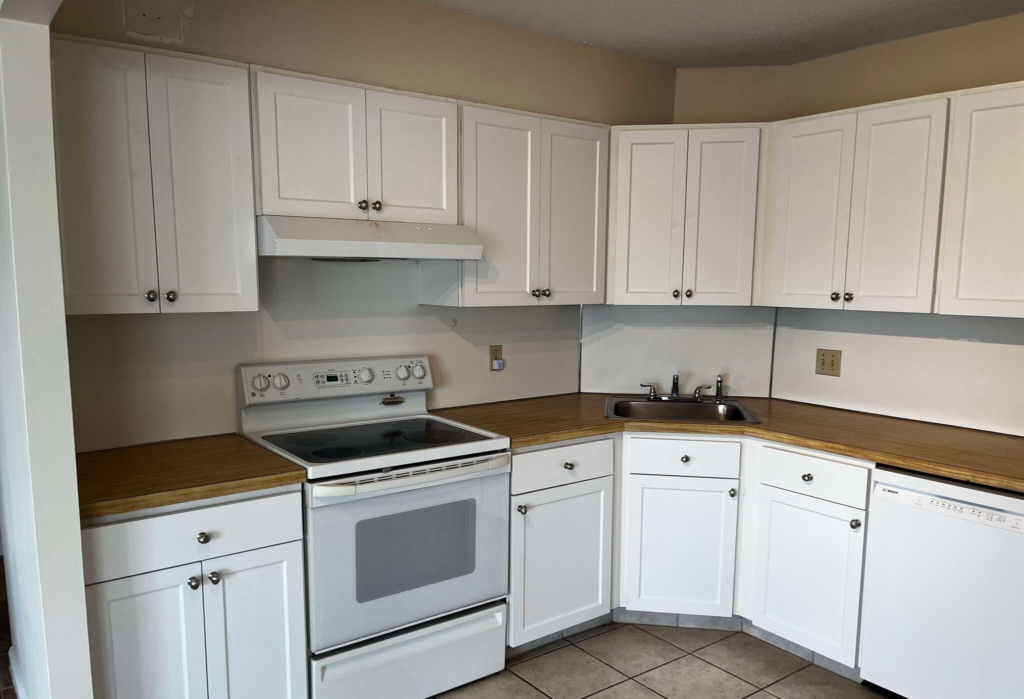 2 bed, 2 bath apartment for rent at 131 Coolidge Ave Unit 528T, Watertown