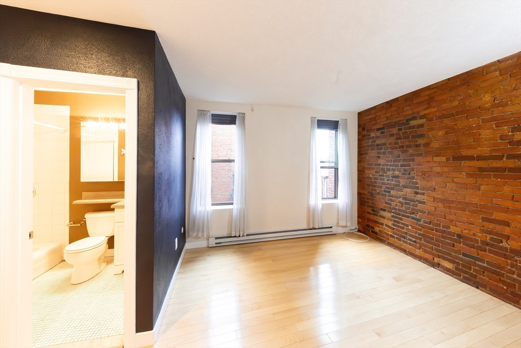 8 Battery St, North End