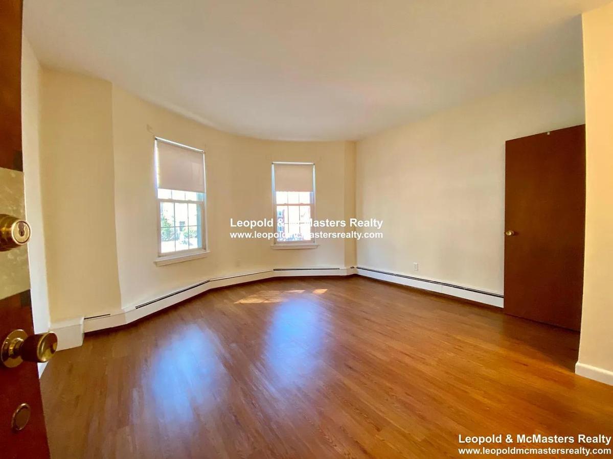 Studio bed, 1 bath apartment for rent at 74 South Huntington Ave Unit 21, Jamaica Plain — photo 1 of 5