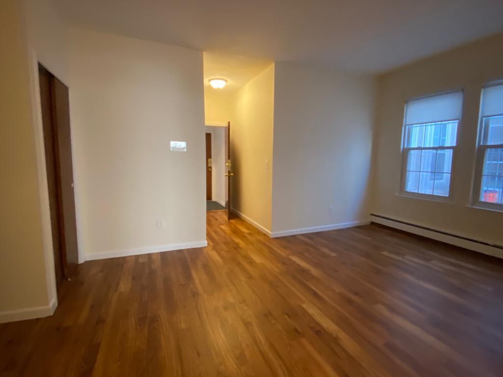 1 bed, 1 bath apartment for rent at 62 South Huntington Ave Unit 04, Jamaica Plain — photo 8 of 10