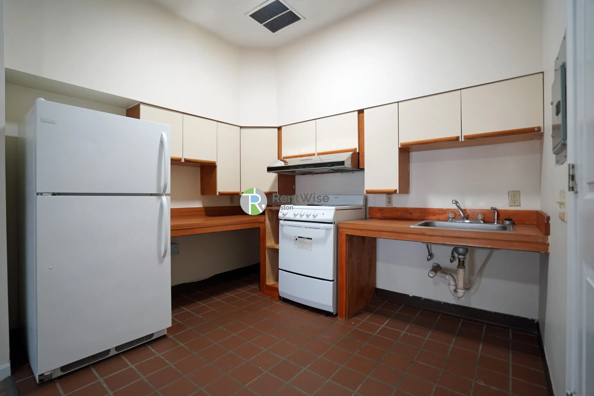 81 Essex St, Chinatown