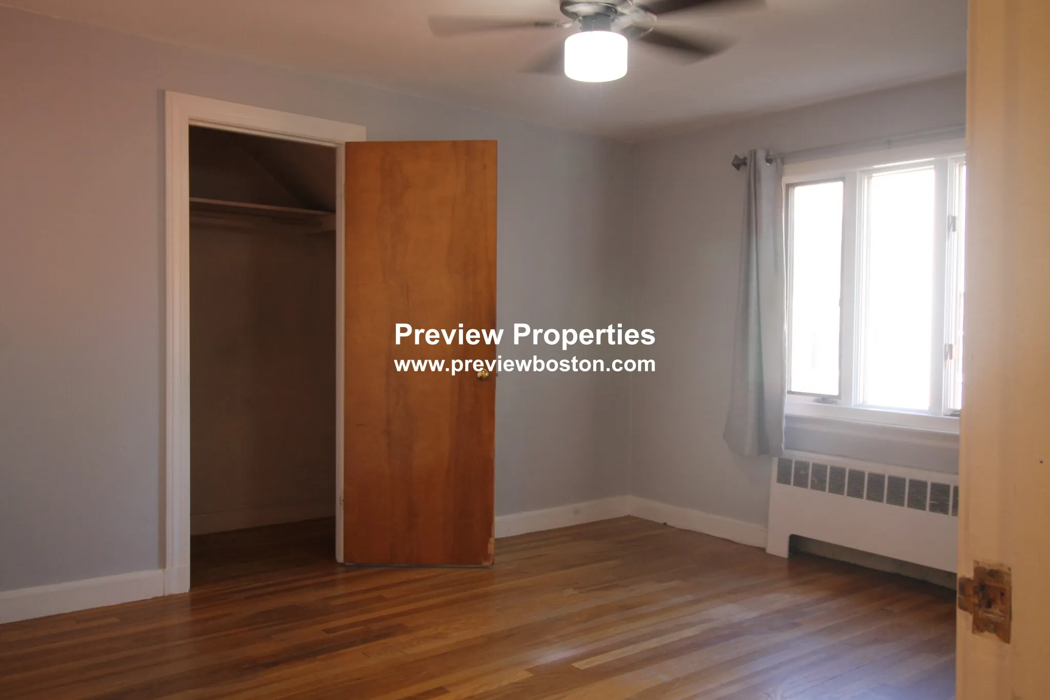 14 Caltha Rd, Oak Square