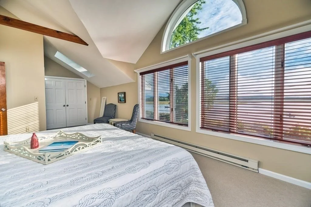 78 Little Neck Rd, Great Neck