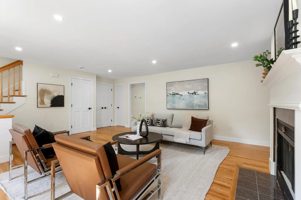 29 Cottage St, Newton Upper Falls