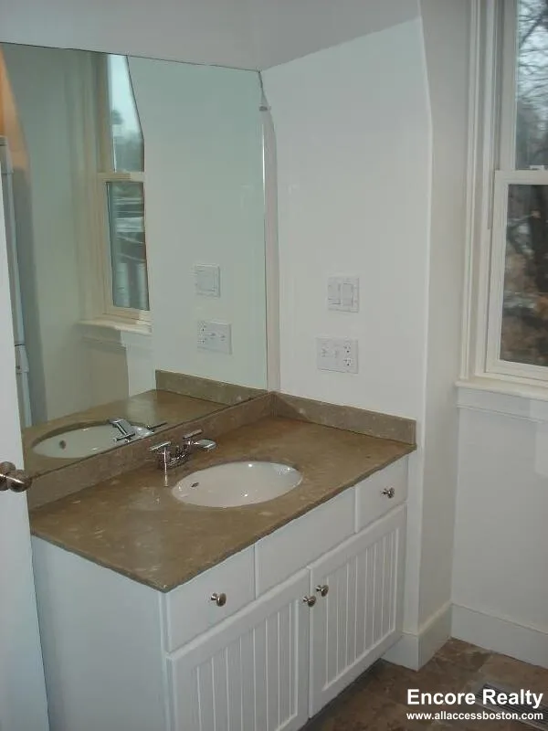 110 Second St, East Cambridge