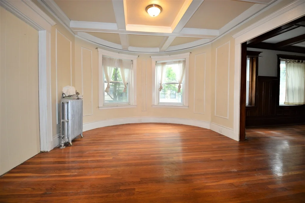 141 Fuller St, North Brookline