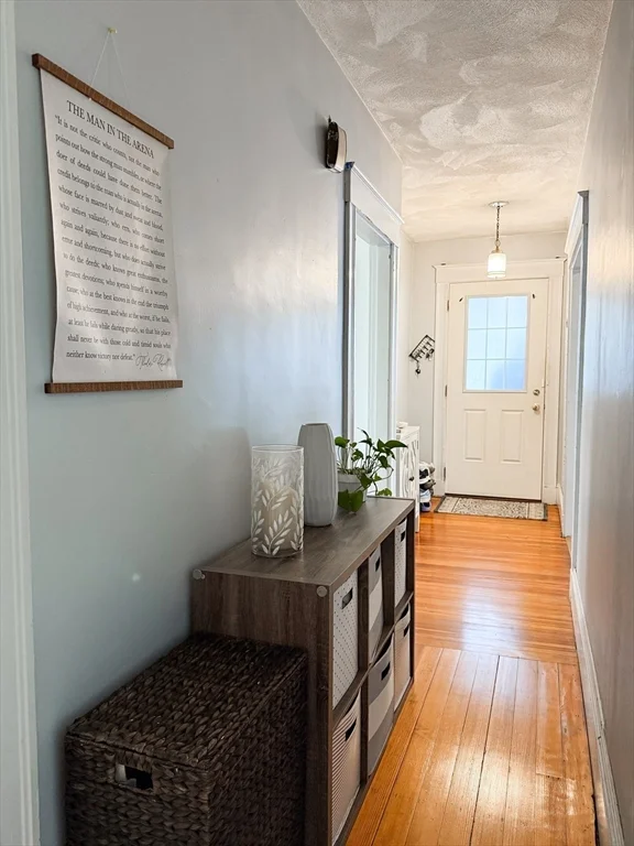 10 Hunnewell Ave, Brighton