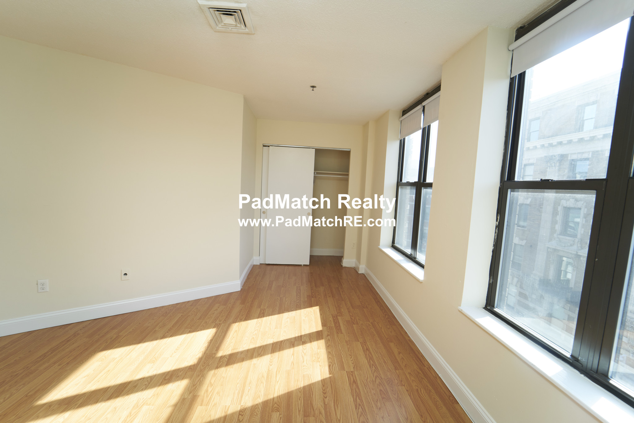 1126 Boylston St, Fenway