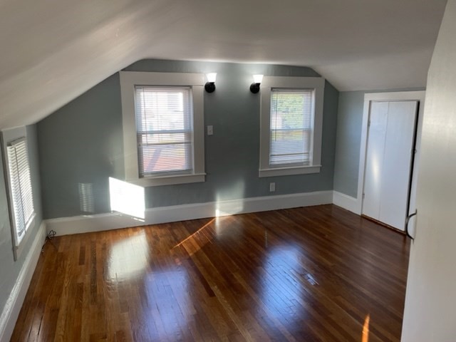 562 Lincoln Ave, Saugus