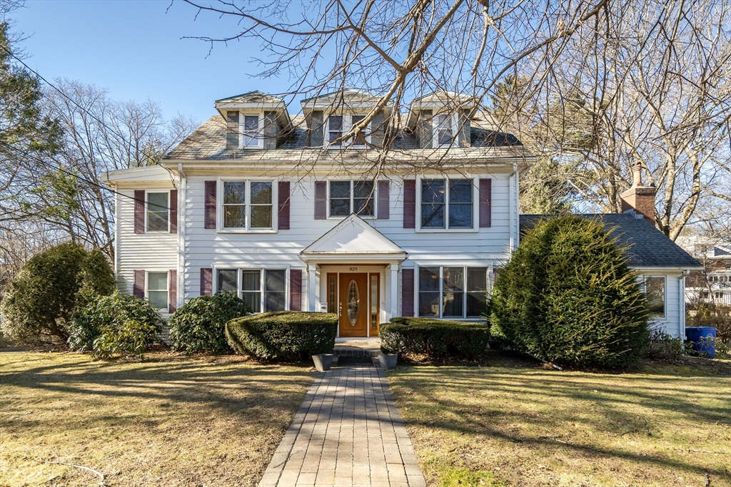 829 Chestnut St, Waban