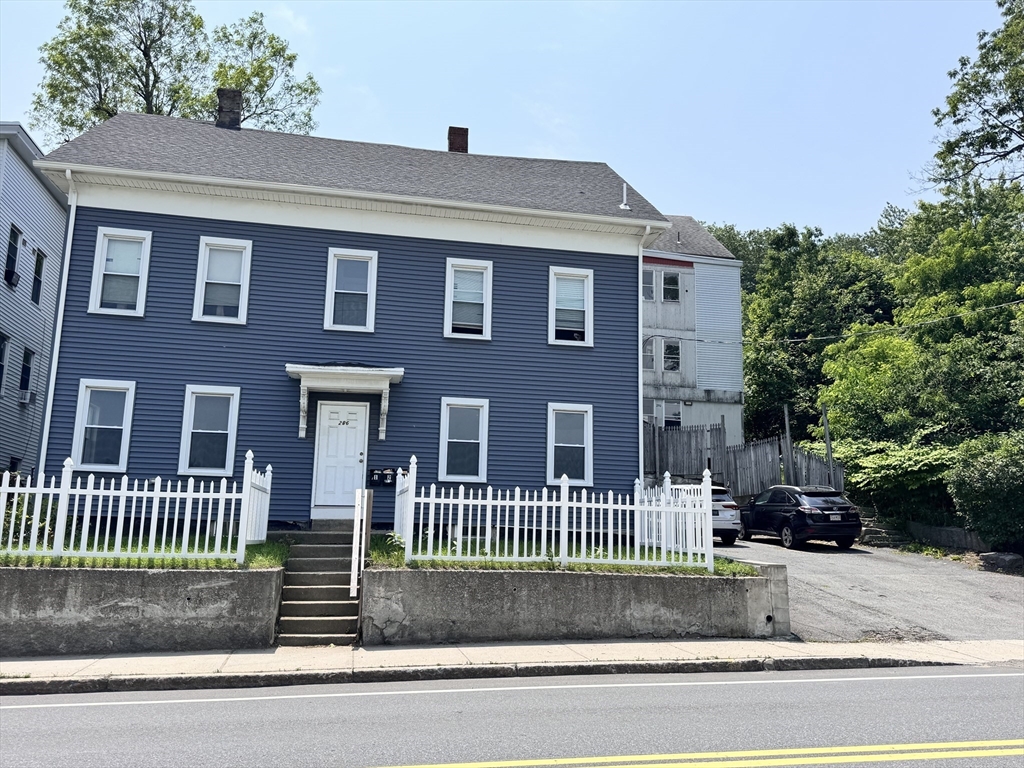 286 Kimball St, Fitchburg