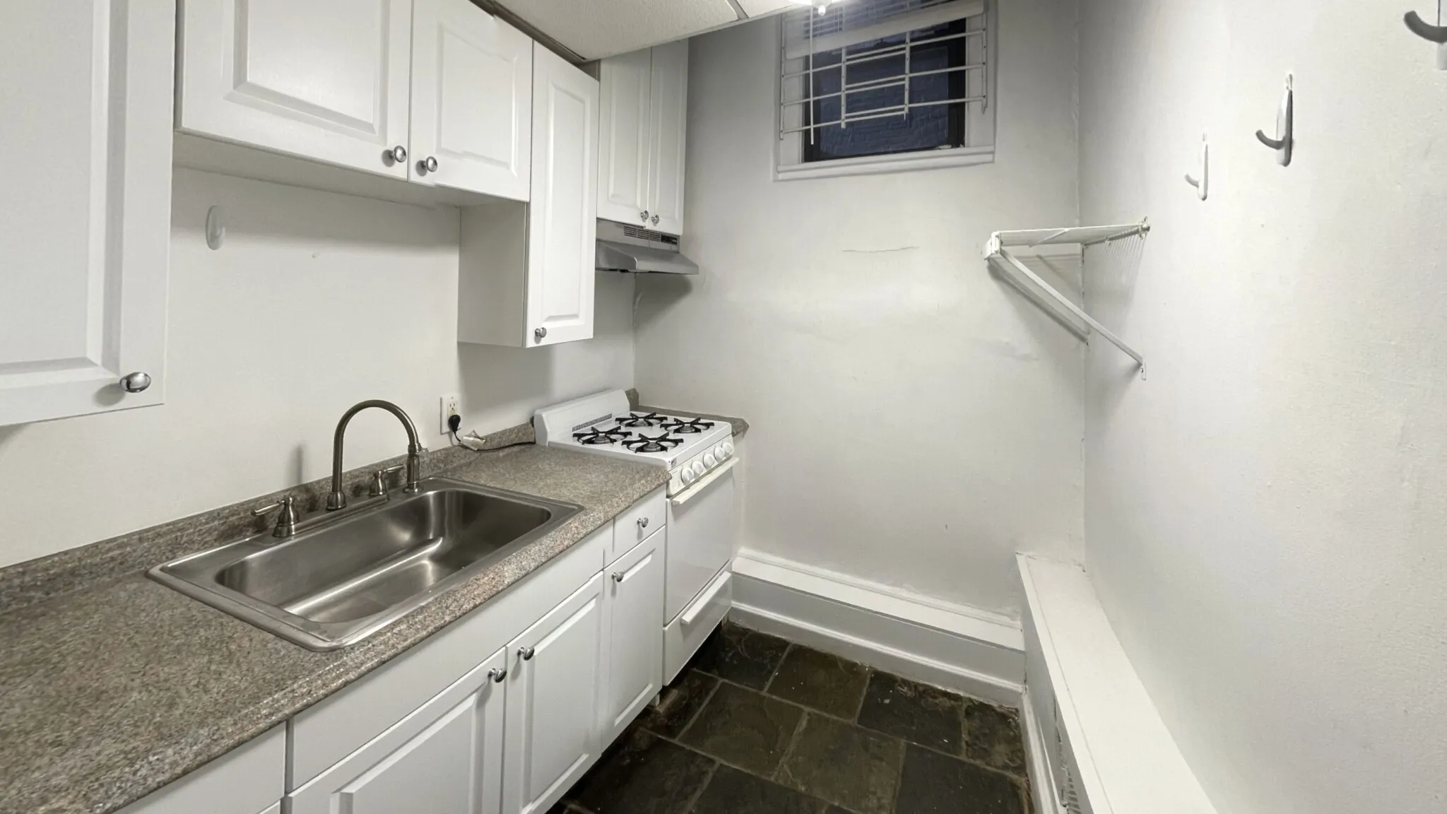238 Hemenway St, Fenway