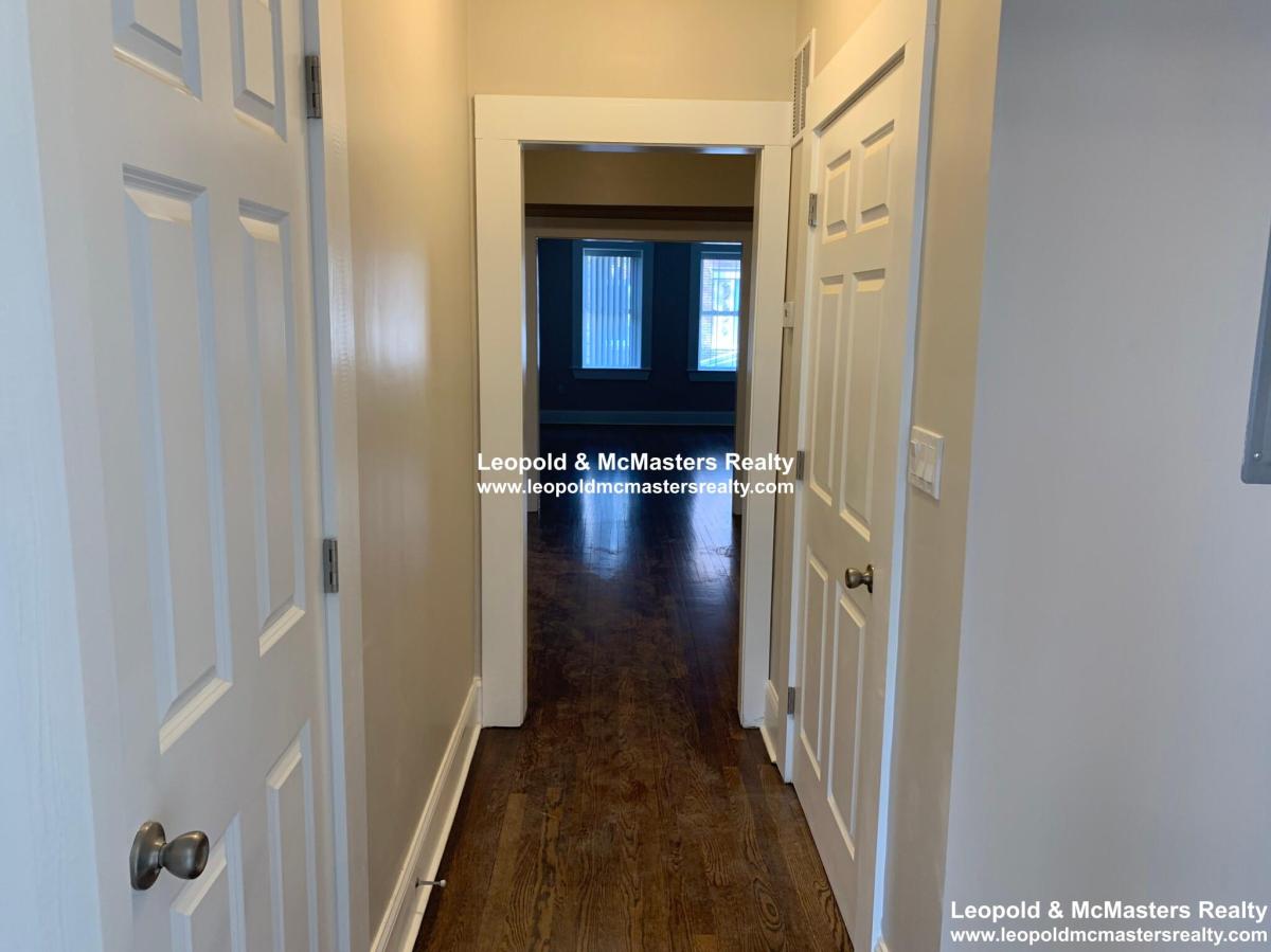 3 bed, 1 bath apartment for rent at 12 Short St Unit 3U, Coolidge Corner — photo 14 of 15
