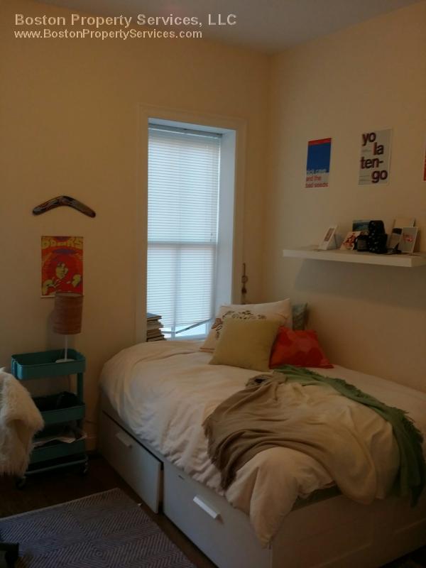 5 Wigglesworth St, Mission Hill