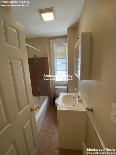 3 bed, 1 bath apartment for rent at 66 Middle St Unit 2, South Boston — photo 19 of 25