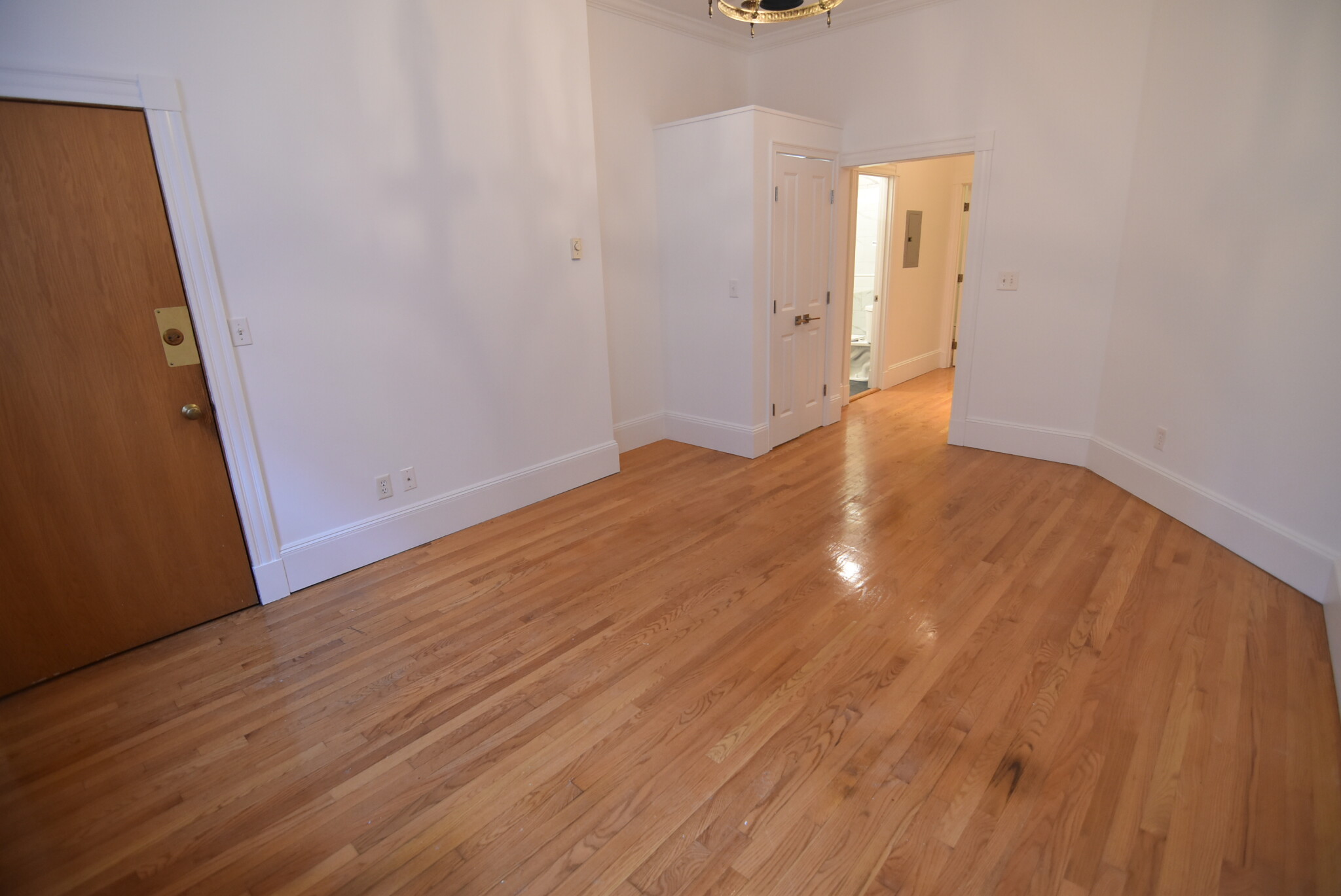 88 West Cedar St, Beacon Hill