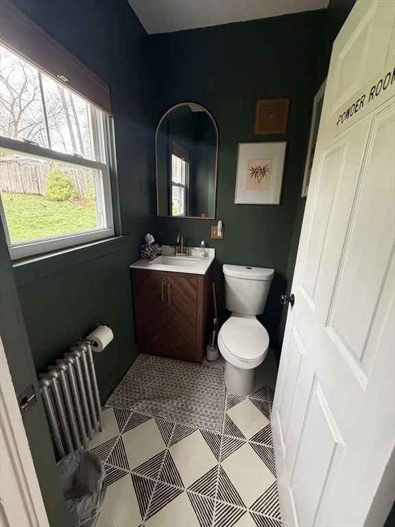 17 Daniels St, Hopedale