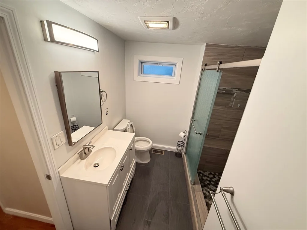 7 Southbridge St Ct, Auburn