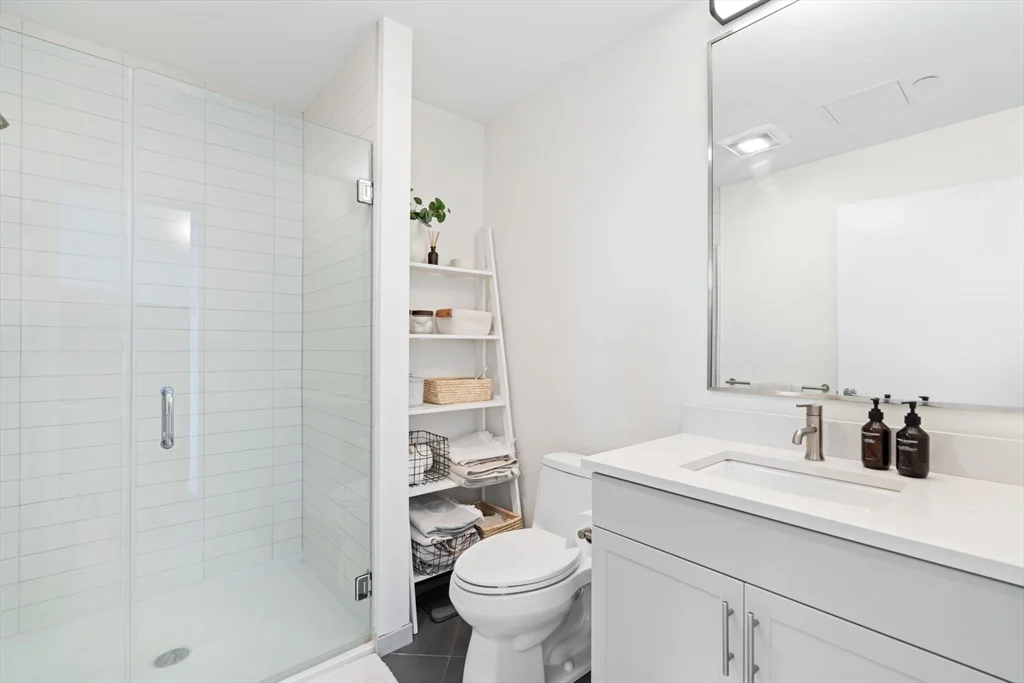 839 Beacon St, Fenway