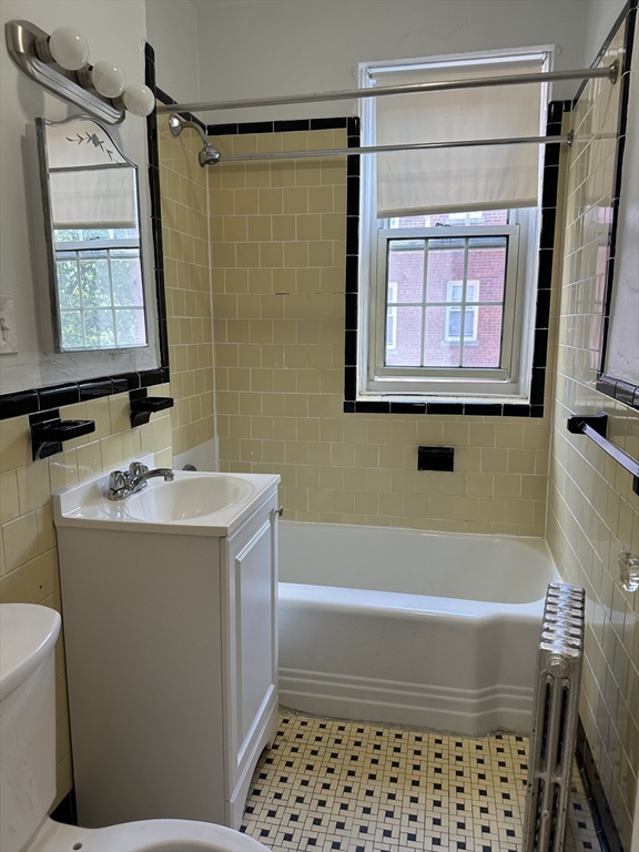 24 Concord Ave, Harvard Square