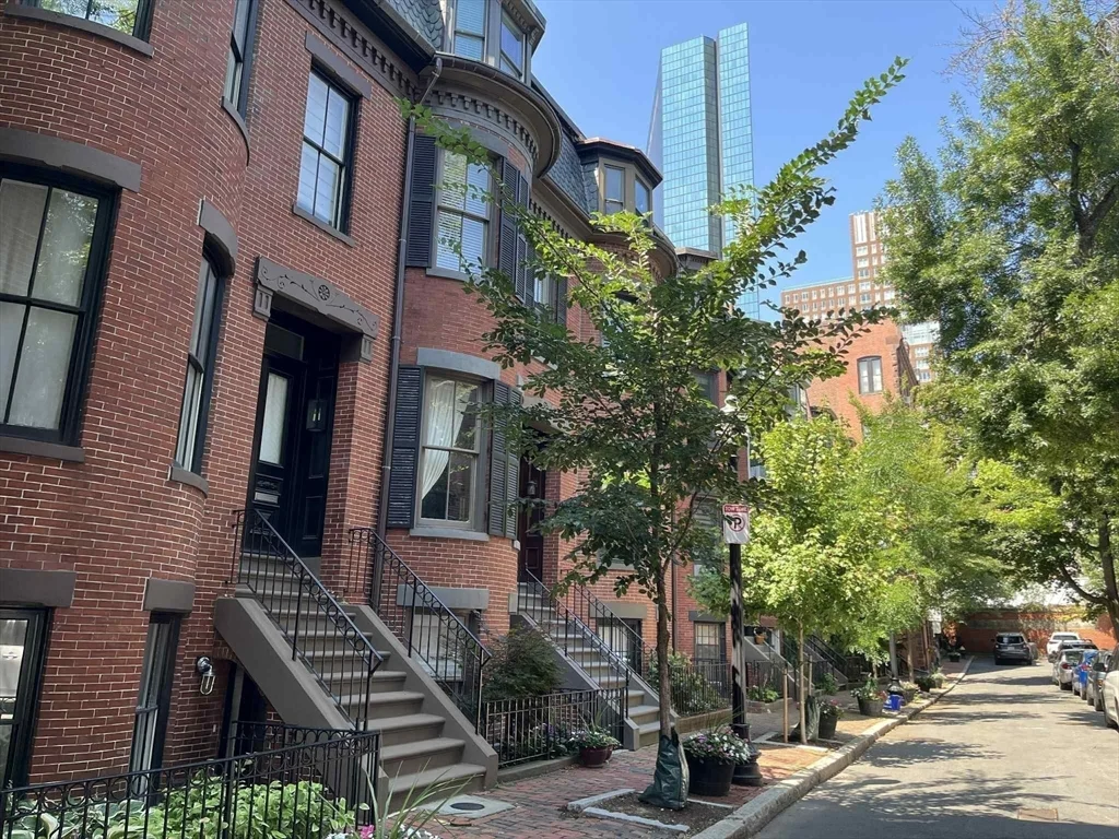 11 Cazenove St, South End