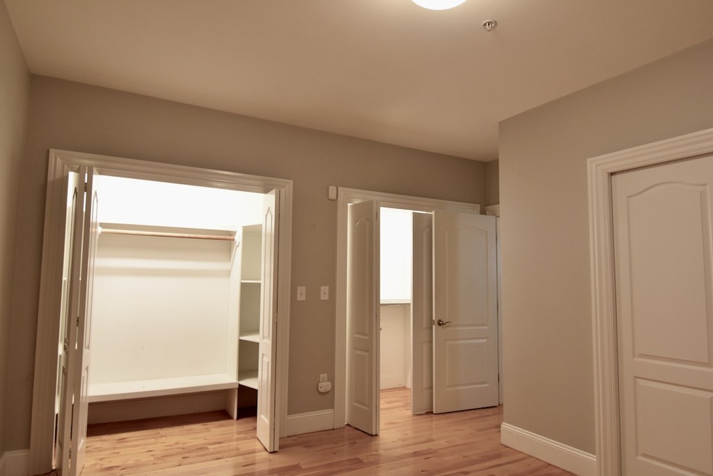 360 Dorchester St, South Boston