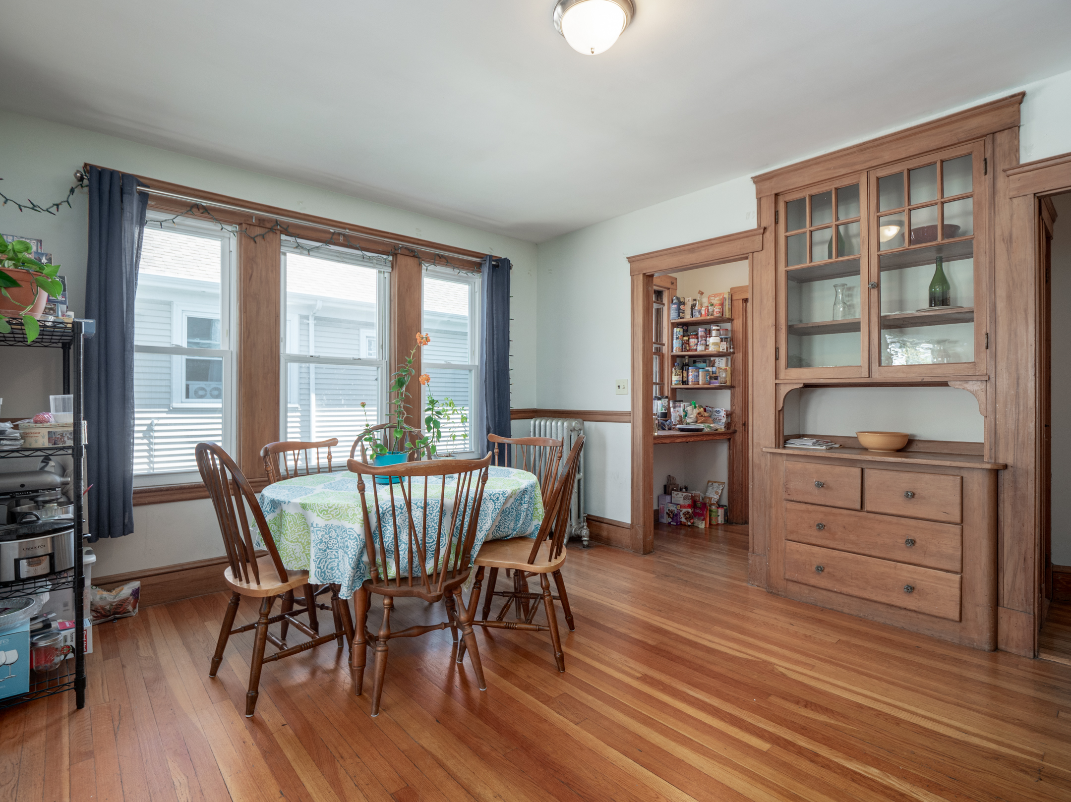 54 Upland Rd, West Somerville