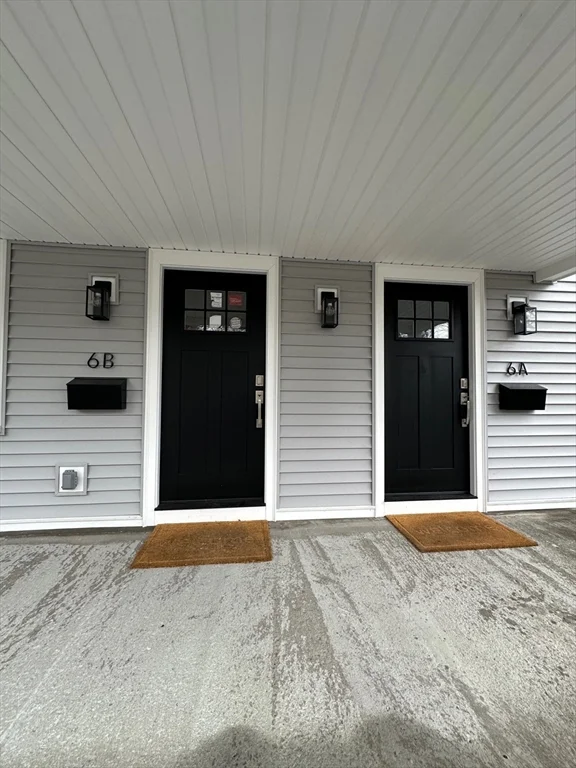 6 Pratt Ave, Beverly