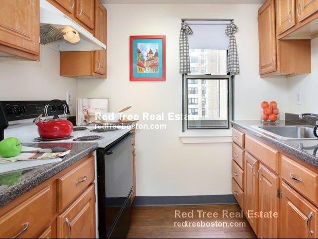 888 Washington St, Chinatown