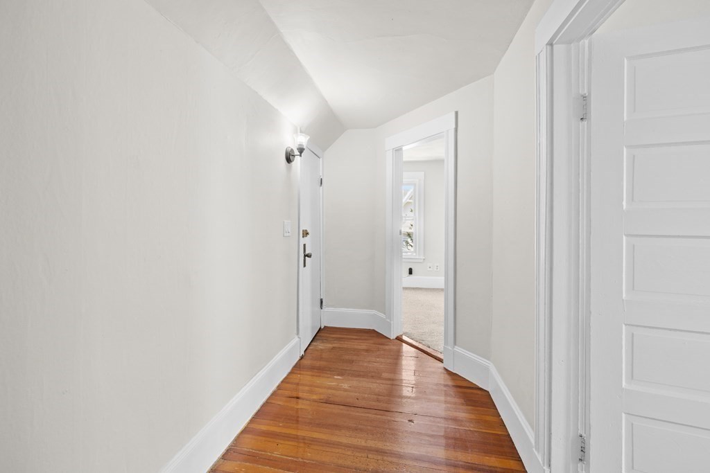 85 Linden Ave, West End