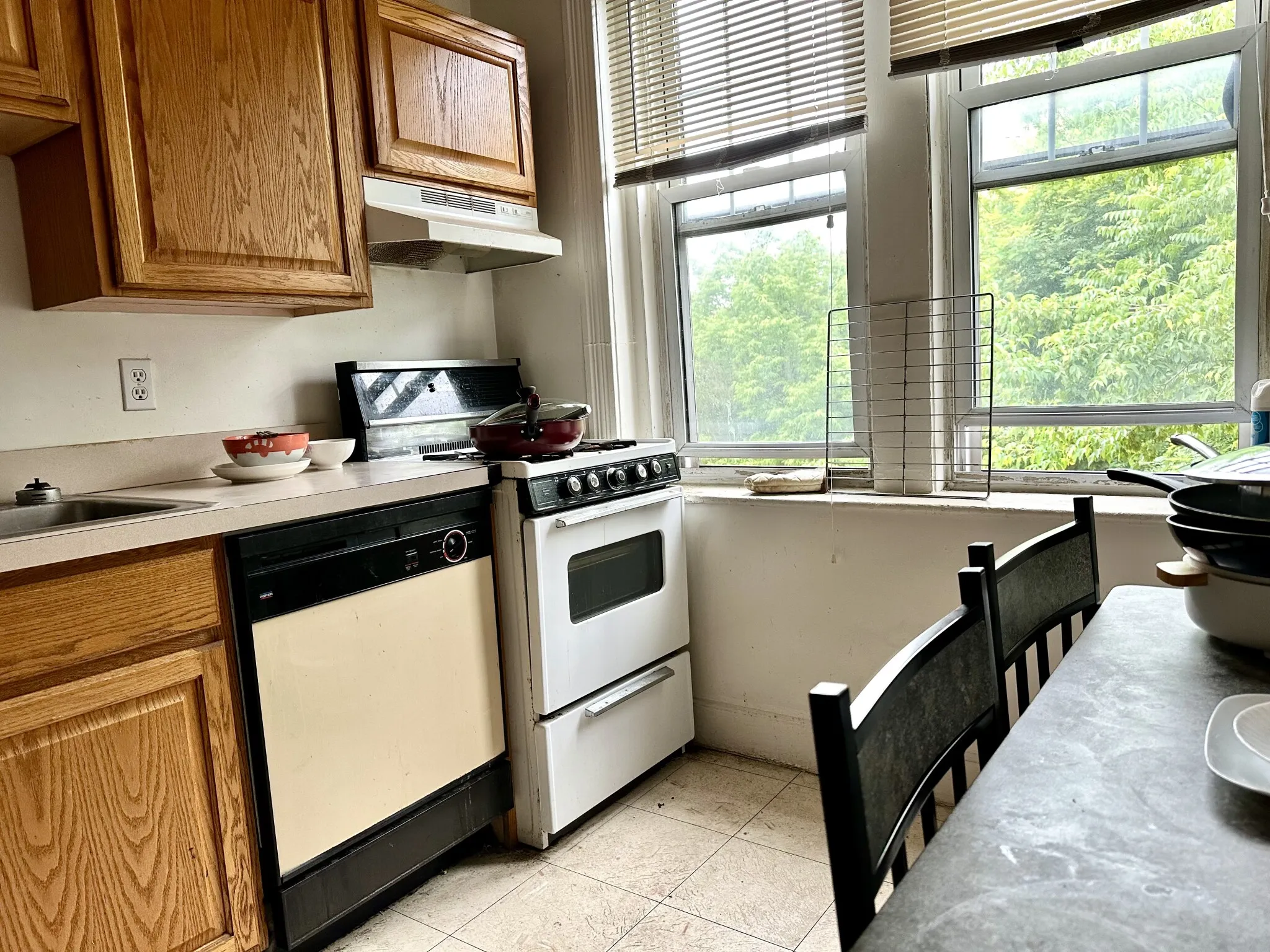 39 Mount Hood Rd, Brighton