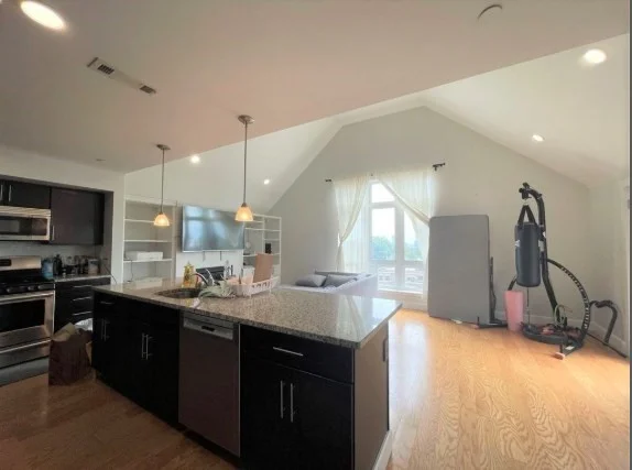 1501 Commonwealth Ave, Brighton