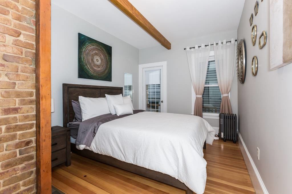 98 Elm St, Somerville