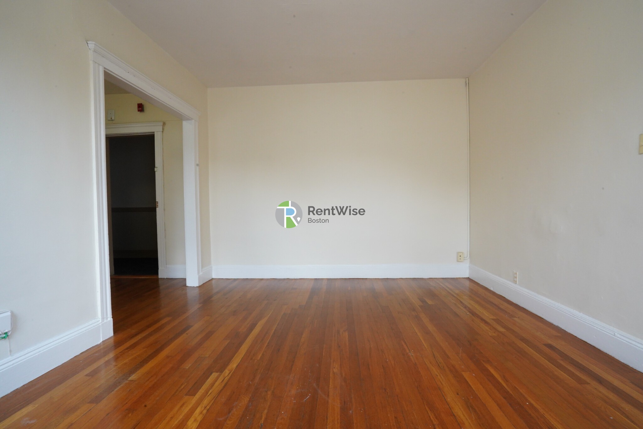 131 Washington St, Brighton