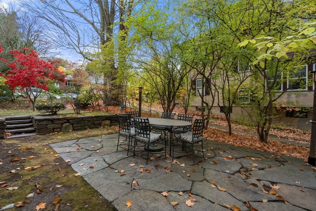 161 Clinton Rd, Fisher Hill