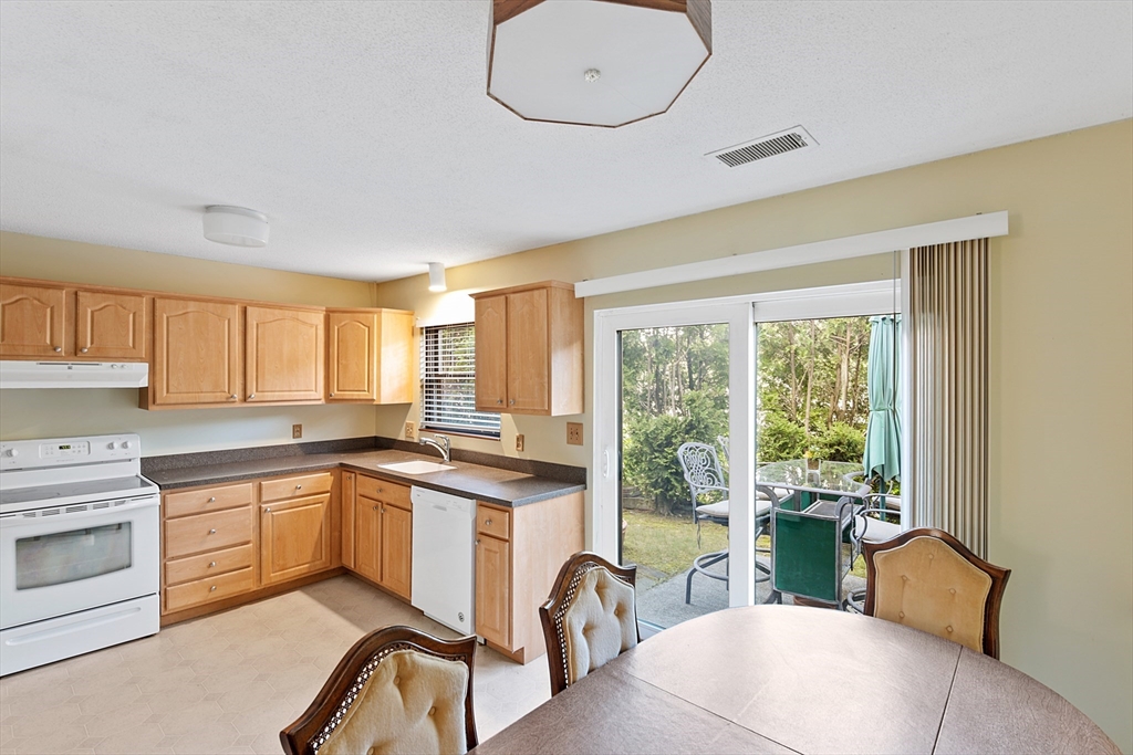 38 Rocky Nook, Malden