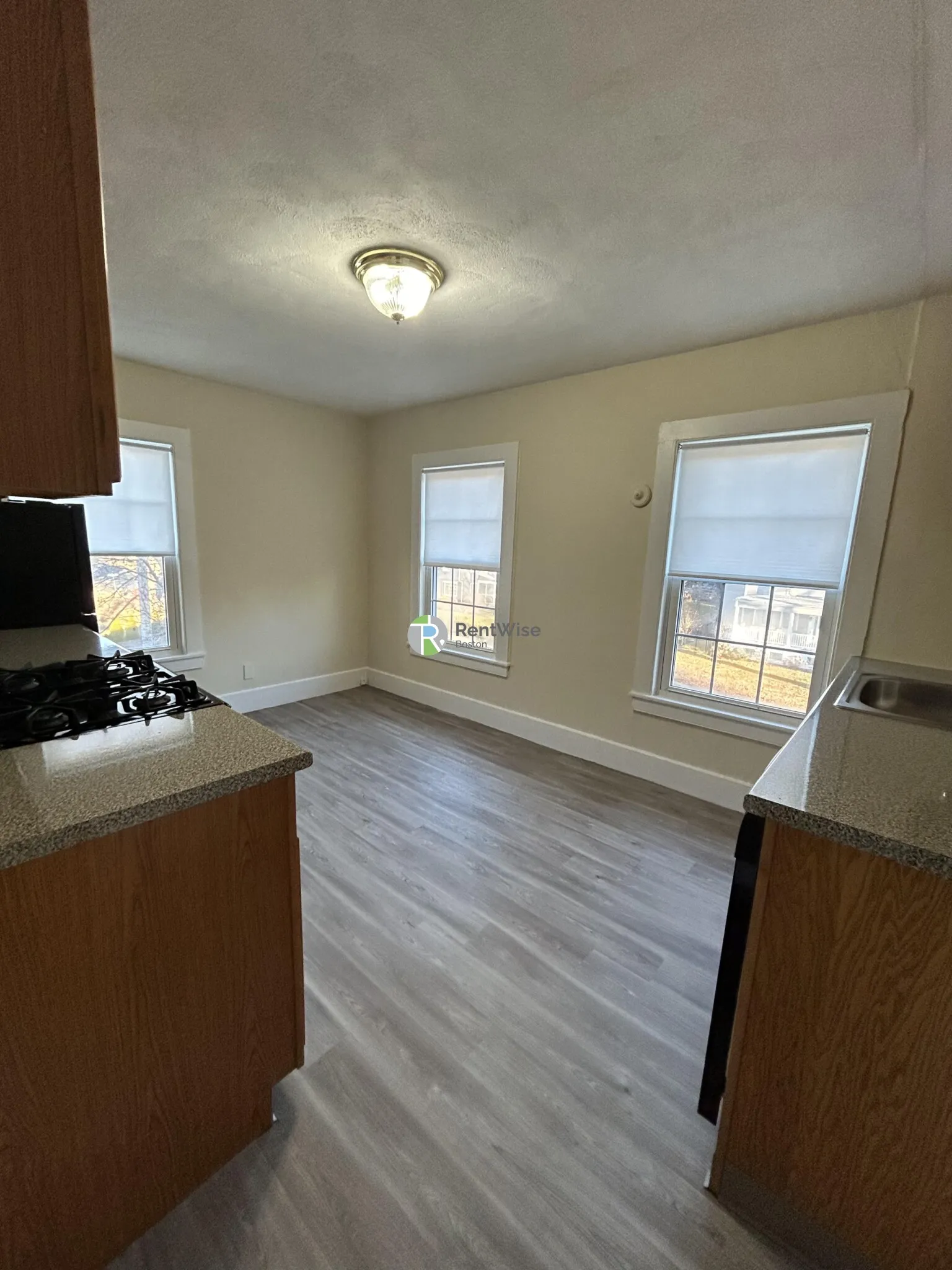 297 Nahant Rd, Nahant