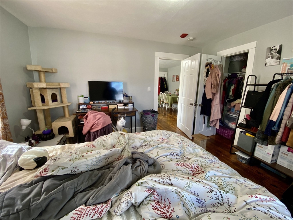 4907 Washington St, Boston