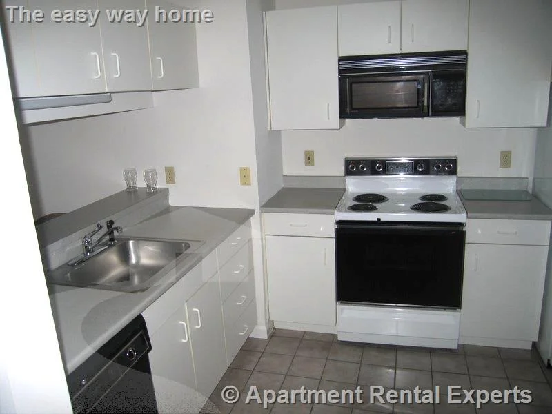 175 Beacon St, Ward Two