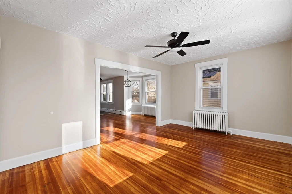 12 North St, Fairhaven