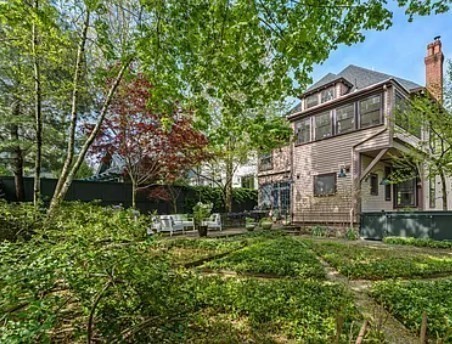 44 High St, Brookline Village